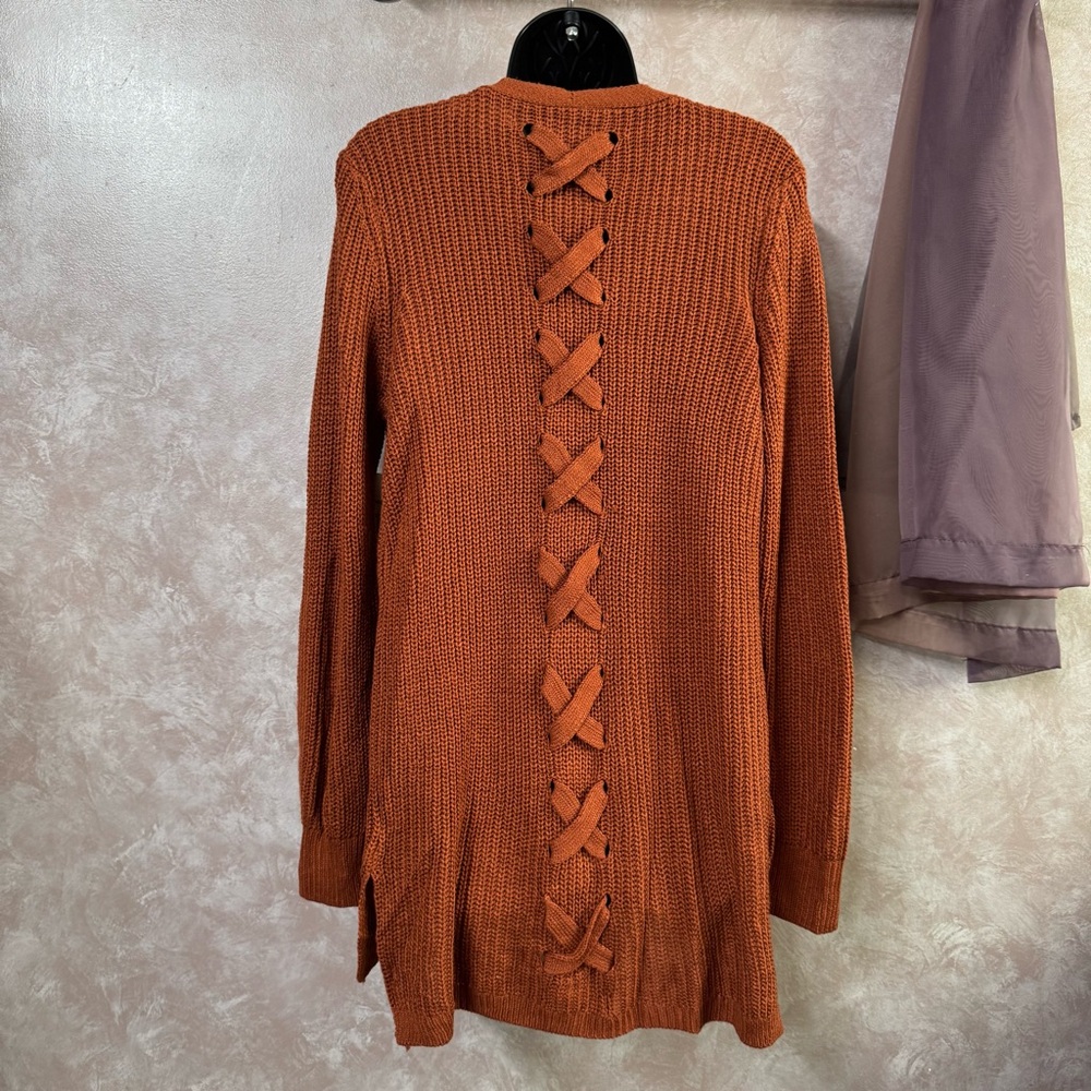 Pinque Cardigan Size Medium NWT Lace Back